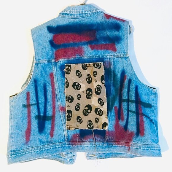 JONES JEANS Denim Vest Skull Peace Sign Size XL Upcycled - Picture 1 of 6